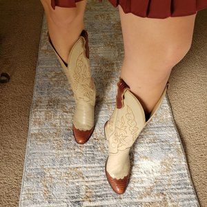 Justin Women's Vintage Cowgirl Boots Model L 4430 Size 7.5  Snakeskin Leather